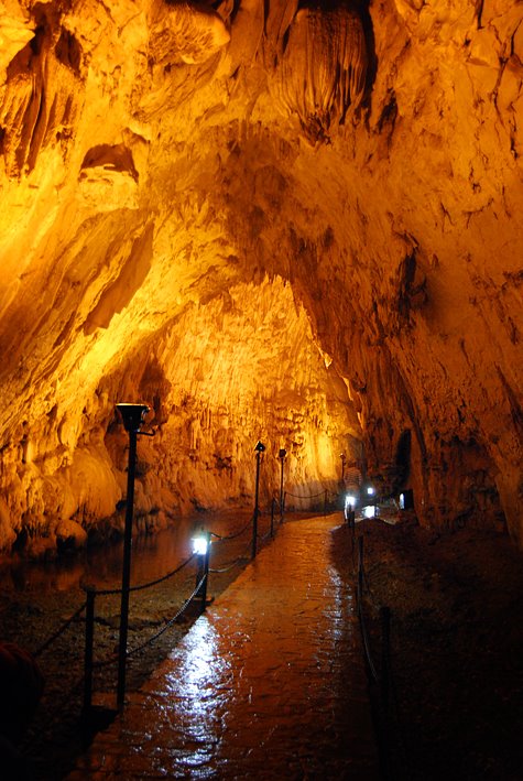 Dupnisa Mağarası | Gezip Gördük