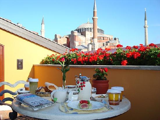 Breakfast - Picture of Four Seasons Hotel Istanbul at Sultanahmet ...